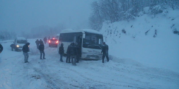 Orhaneli Yolu'nda trafik çilesi