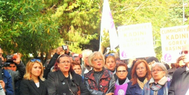 Cumhuriyet Kadınları Ege Üniversitesi Rektörünü Uyardı