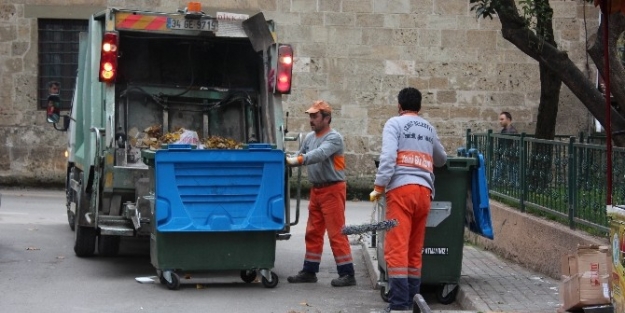 İzmit’te Bir Yılda 106 Bin Ton Çöp Toplandı