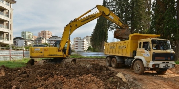 Konyaaltı’na Yaşlılar Kreşi Ve Kadınlar Sanat Eğitim Lokali