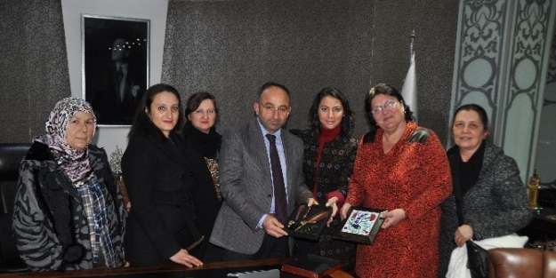 Kartepeli Bayanlardan Başkan Üzülmez’e Teşekkür