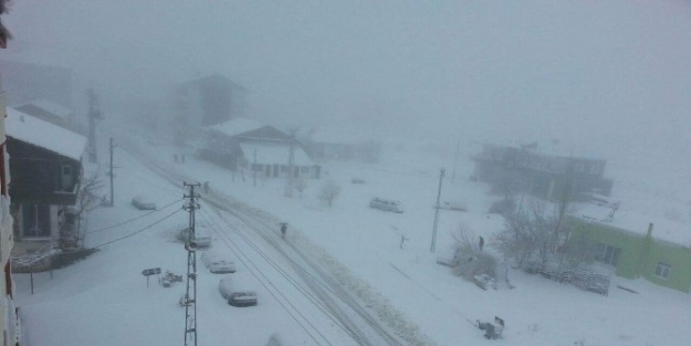 Sincik’te Eğitime Kar Engeli