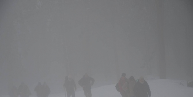 Edremitli Trekkingciler Kar Kış Demeden Dağlarda Yürüyor