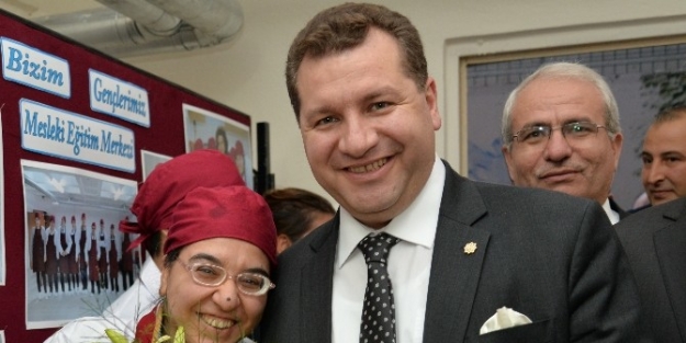 Karesi’den Engelli Vatandaşlara Destek