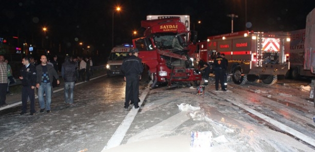 TEM'de 15 araç birbirine girdi