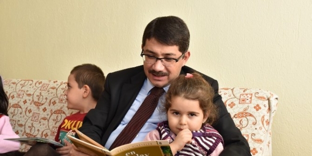 Başkan Çelik Ev Ziyaretinde Bulundu