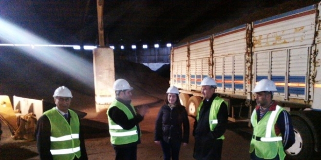 Kaymakam Nazlı’dan Zeytin Sanayicilerine Ziyaret