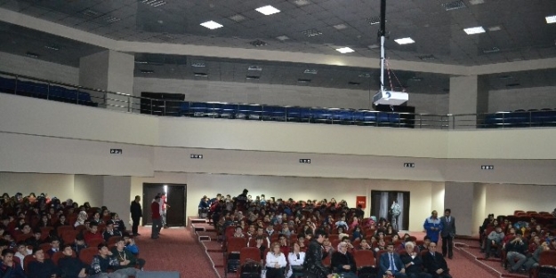 Erzurum’da “bilinçli Medya Kullanımı” Semineri