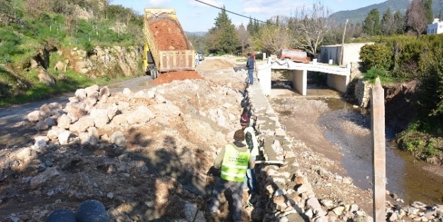 Bodrum’un Dört Bir Yanında Çalişmalar Sürüyor