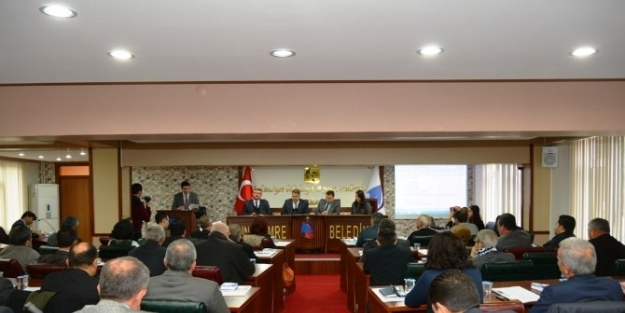 Yunusemre Belediyesi’nde Muhtarlarla İstişare Toplantısı