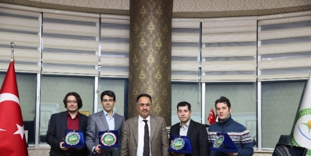 Öğretim Elemanları Rektör Yılmaz’ı Ziyaret Etti