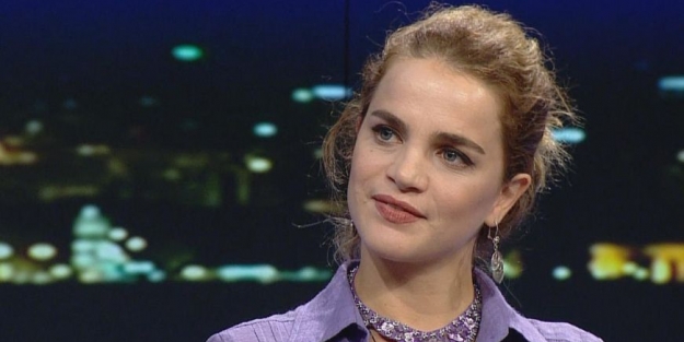 Tuğçe Kazaz saldırıyı 'paralel'e bağladı