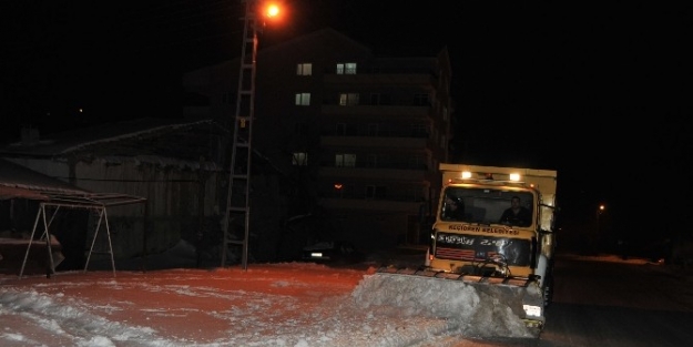 Keçiören’de Yoğun Kar Mesaisi