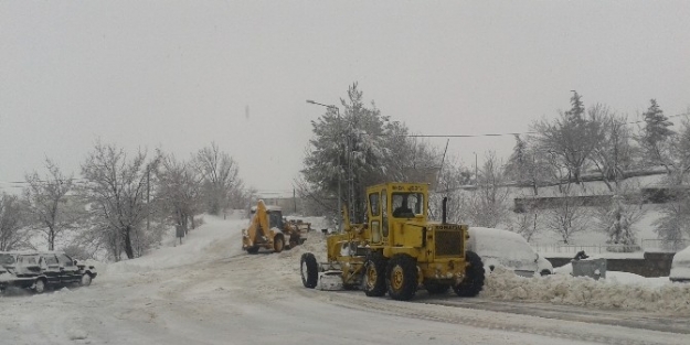 Adıyaman’ın Sincik İlçesine Ulaşım Sağlanamıyor