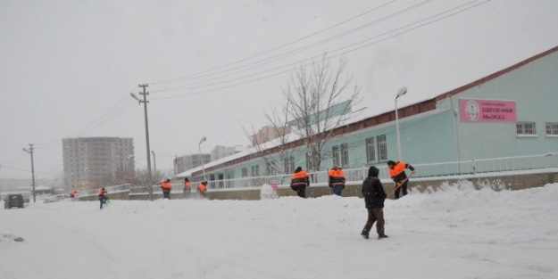 Palandöken Belediyesi’nden 7/24 Karla Mücadele