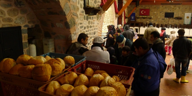 Bursa'da ihtiyaç sahiplerine büyük destek