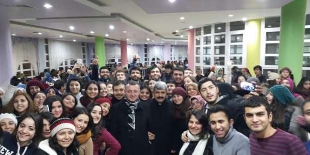 Büyükakın, Kocaeli Üniversitesi Öğrencilerini Dinledi