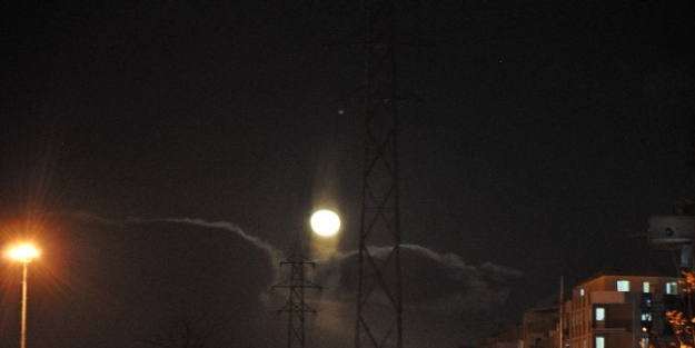 Dolunay’ın Muhteşem Görüntüsü