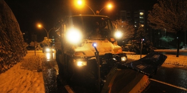 Büyükşehir’in Çalişmalariyla Yollar Kapanmadı