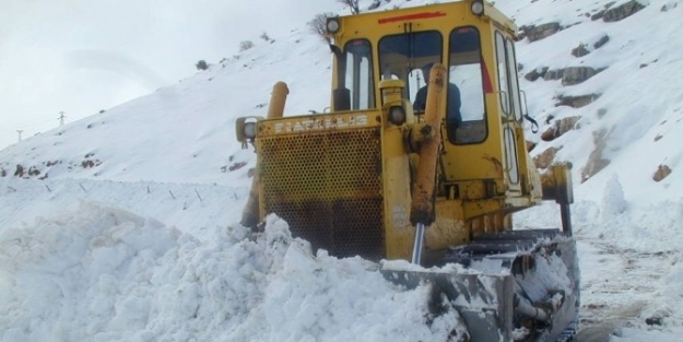 Adıyaman’da 57 Köy, 105 Mezra Yolu Ulaşıma Kapandı