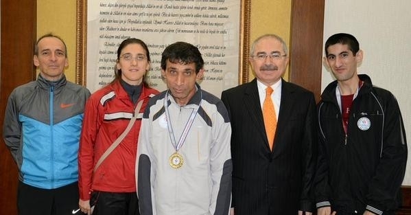 Burhaniyeli Özel Sporcuların Vali Ziyareti