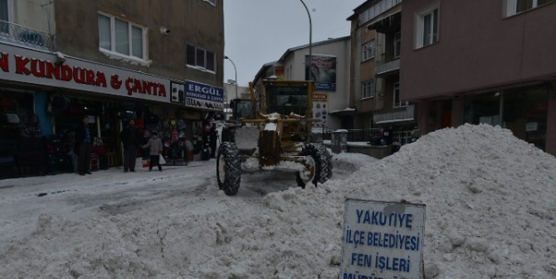 Yakutiye, Sokak Sokak Çalişiyor