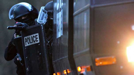 Paris'te 3 bin polisle operasyon