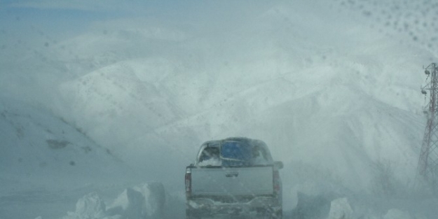 Efendioğlu, Karla Mücadeleye Katıldı