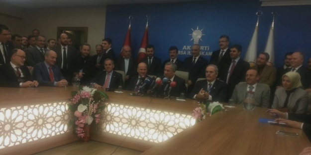 Bülent Arınç siyaseti bırakacağını açıkladı!