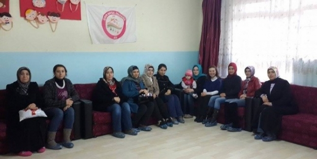 Osman Baysal Anaokulu’nda Aile Eğitim Semineri Sürüyor