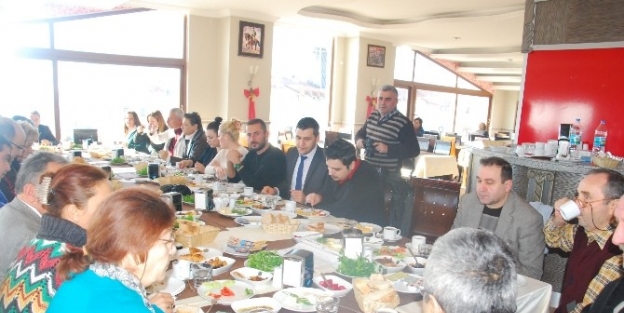 Başkan Saka, Gazeteciler Gününü Kutladı