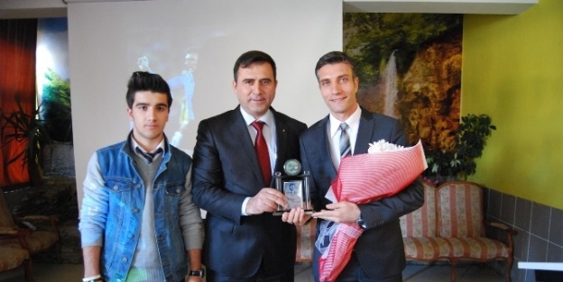 Hakem Özgür Yankaya Tekirdağ’da Öğrencilerle Buluştu