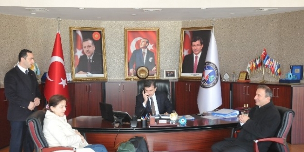 Chp Akçakoca Yeni Yönetimi Başkan Yemenici’yi Ziyaret Etti