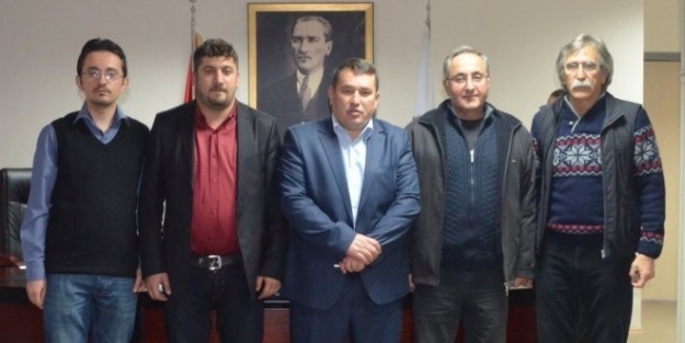 Agc 10 Ocak Çalişan Gazeteciler Gününü Kutladı