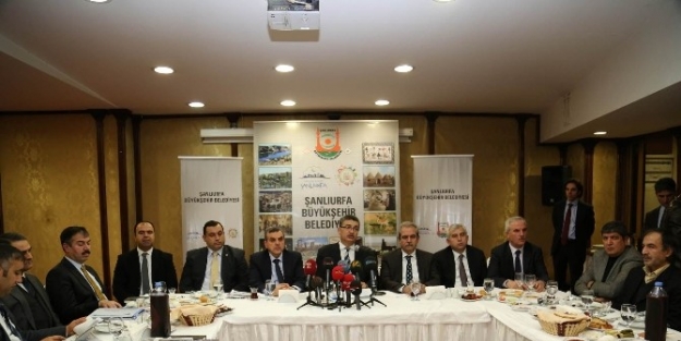 Başkan Güvenç Gazetecilerle Bir Araya Geldi