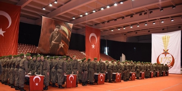 Aliağa’da Kısa Dönem Askerler Yemin Etti