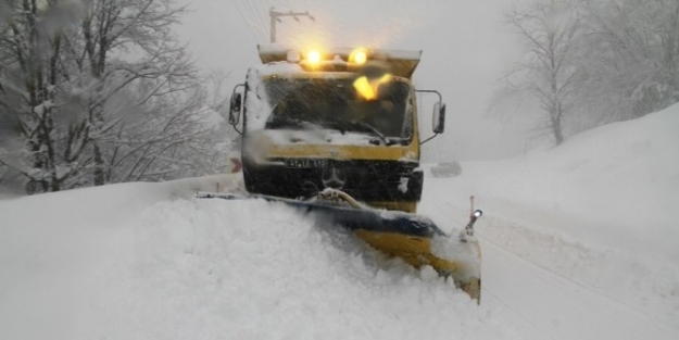 Büyükşehir Karla Mücadelesinden Başarıyla Çikti