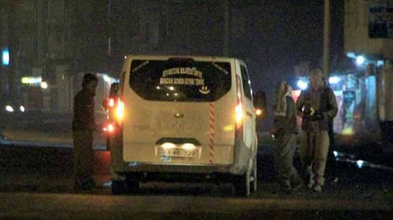 PKK yol kesip polisle çatıştı!