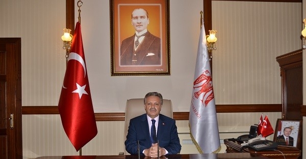 Vali Kahraman’dan Gazeteciler Günü Mesajı