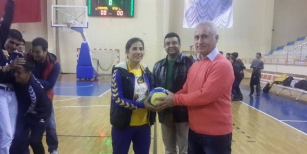 Adana’da Okullarası Genç Erkekler Hentbol Müsabakaları