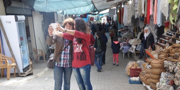 Hayat Gezince Güzel