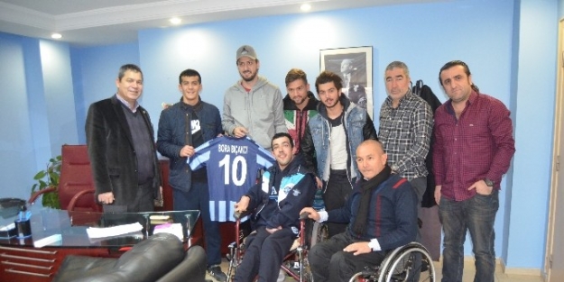 Demirspor’a Engellilere İlgisi