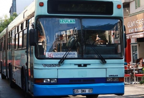 Otobüs seyir halindeyken şoföre dayak