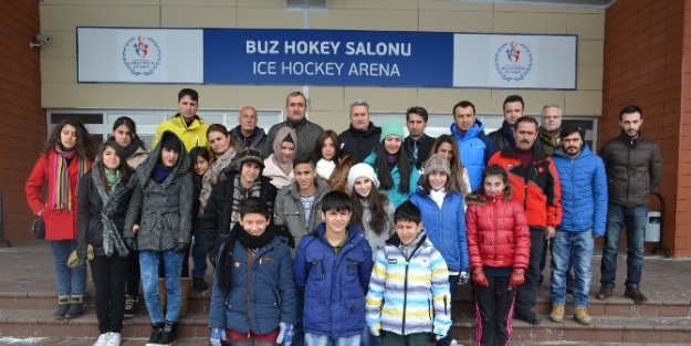 Buzda Yeşeren Hayatlar