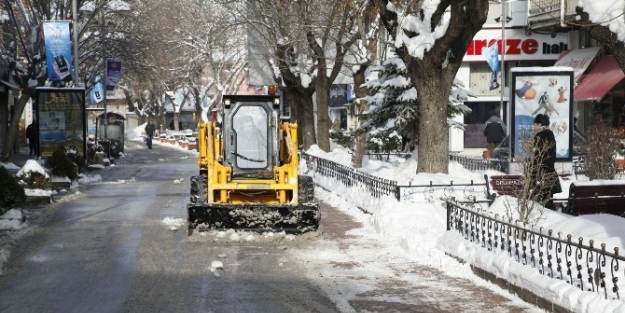 Odunpazarı’nda Karla Mücadele Çalişmalari