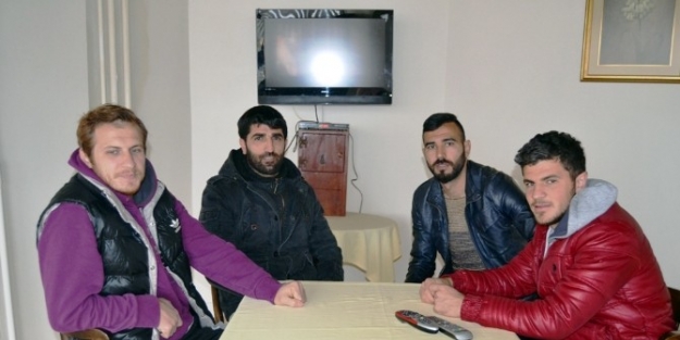 Ayvalıkgücü Belediyesporlu Futbolculardan Fatih Terim’e Destek