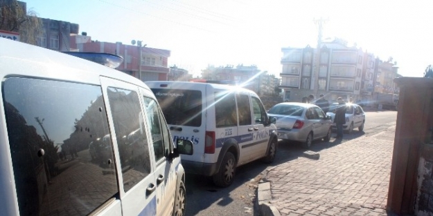 Şüpheli Otomobil Polisi Alarma Geçirdi