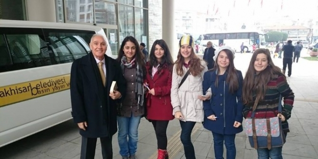 Diker, Teröre Karşı Kalem Dağıttı