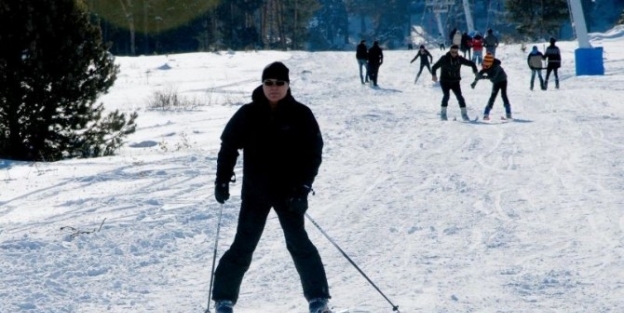 Yalnızçam Kayak Merkezinde 2015 Kayak Sezonu Başladı