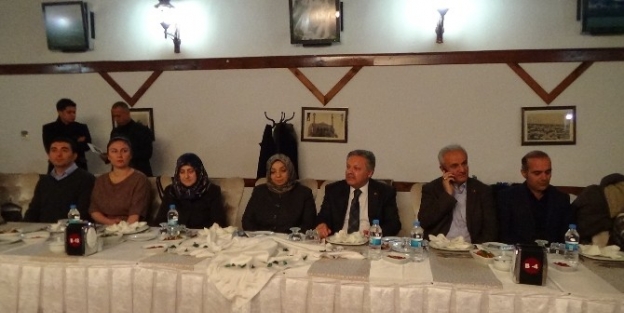 Vali Kahraman Gazeteciler İle Bir Araya Geldi